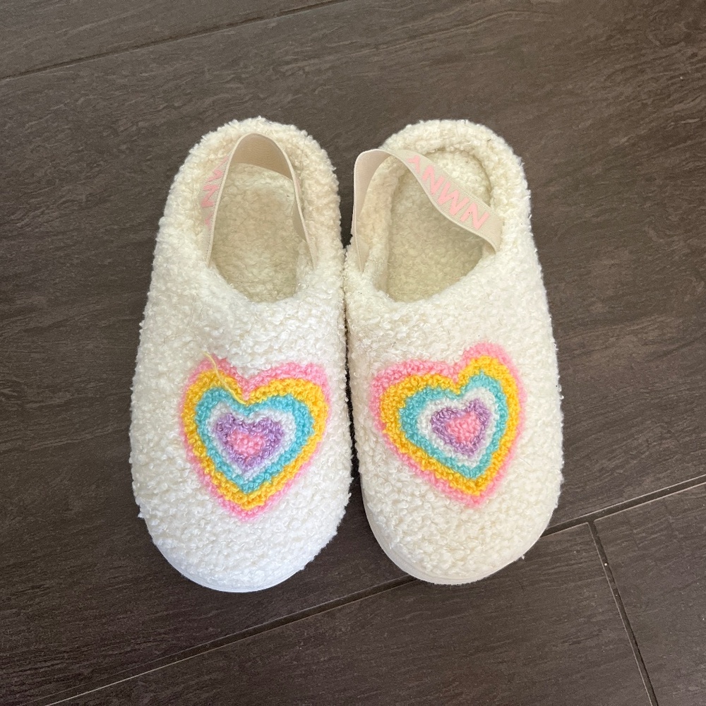 Girls slippers